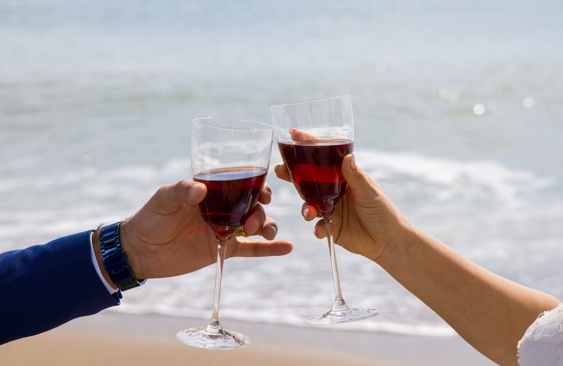 Carmenere Wine Glass Cheers on the Beach